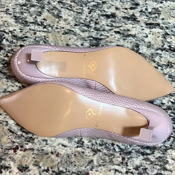 Katy Perry 2” Heel Pumps - Picture 9 of 9